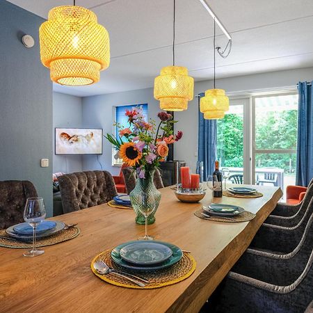 4 Bedroom Cozy Home In Zonnemaire Экстерьер фото